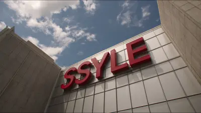 Choosing the Right Manufacturer for Your Best Large Building Signs Needs